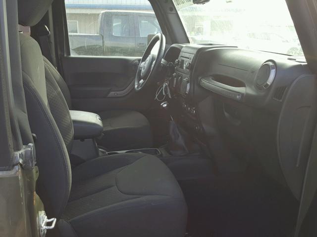 1C4AJWAG2FL777514 - 2015 JEEP WRANGLER S GREEN photo 5