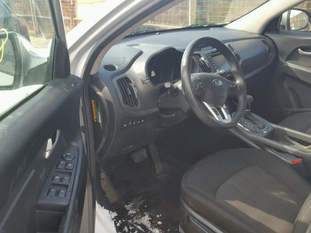 KNDPBCA27C7254794 - 2012 KIA SPORTAGE L SILVER photo 9