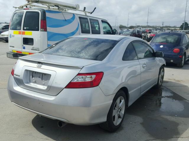2HGFG12878H549542 - 2008 HONDA CIVIC EX ვერცხლისფერი ფოტო 4