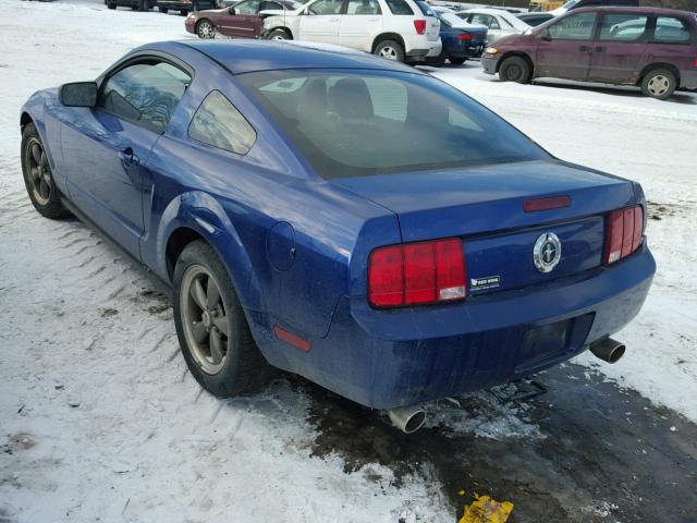 1ZVFT80N555128589 - 2005 FORD MUSTANG BLUE photo 3