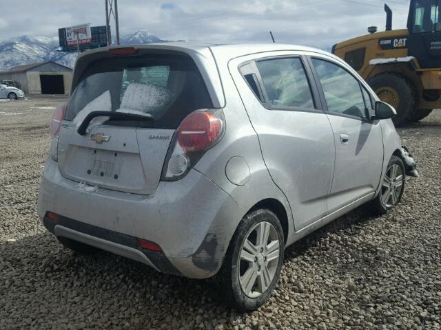 KL8CD6S97FC709413 - 2015 CHEVROLET SPARK 1LT SILVER photo 4