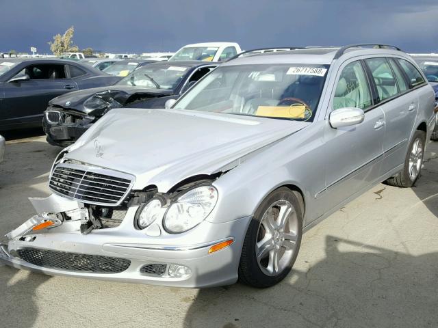 WDBUH83J74X114649 - 2004 MERCEDES-BENZ E 500 4MAT SILVER photo 2