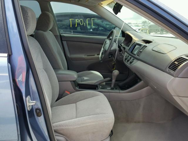 4T1BE32K63U672924 - 2003 TOYOTA CAMRY LE BLUE photo 5