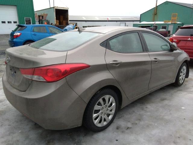 5NPDH4AE5DH165370 - 2013 HYUNDAI ELANTRA GL BEIGE photo 4