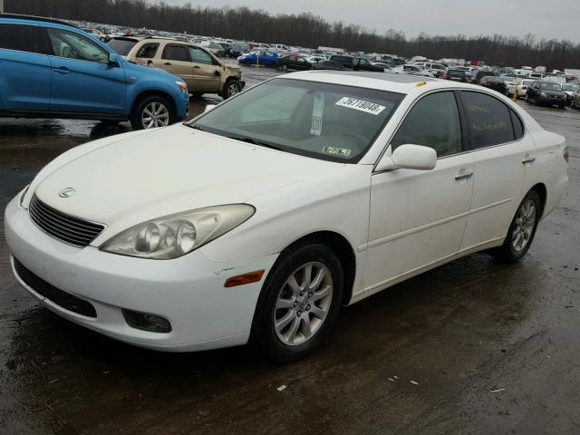 JTHBF30G420011106 - 2002 LEXUS ES 300 WHITE photo 2