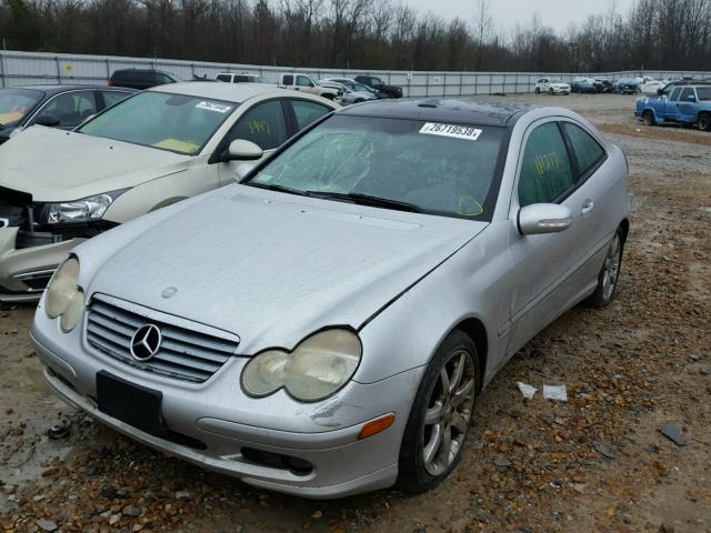 WDBRN40J84A639413 - 2004 MERCEDES-BENZ C 230K SPO SILVER photo 2