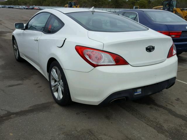 KMHHT6KD9BU047659 - 2011 HYUNDAI GENESIS CO WHITE photo 3