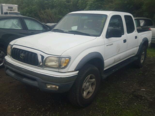 5TEGN92NX2Z884027 - 2002 TOYOTA TACOMA DOU WHITE photo 2