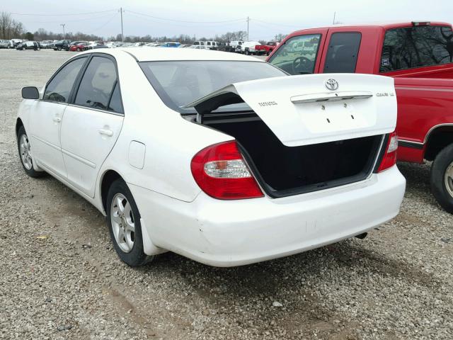 4T1BE32K04U357439 - 2004 TOYOTA CAMRY LE WHITE photo 3
