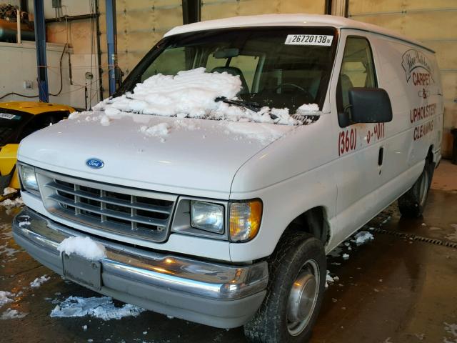 1FTFE24Y0PHA15424 - 1993 FORD ECONOLINE WHITE photo 2