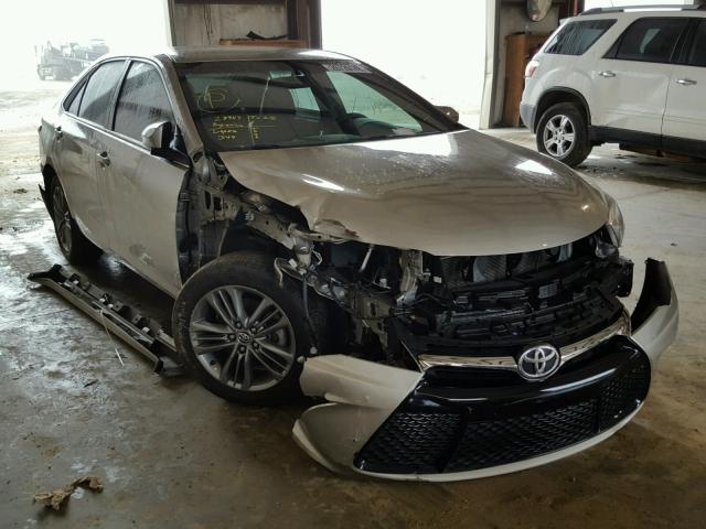 4T1BF1FKXFU994367 - 2015 TOYOTA CAMRY LE GOLD photo 1