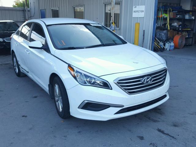 5NPE24AF4HH541674 - 2017 HYUNDAI SONATA SE WHITE photo 1