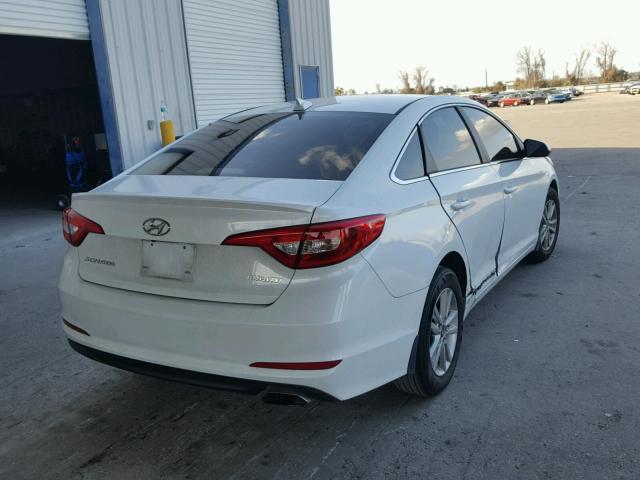 5NPE24AF4HH541674 - 2017 HYUNDAI SONATA SE WHITE photo 4