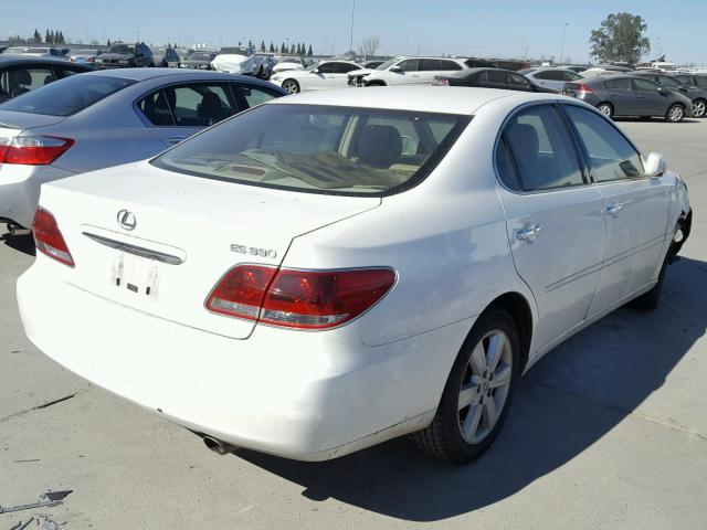 JTHBA30G155136781 - 2005 LEXUS ES 330 WHITE photo 4