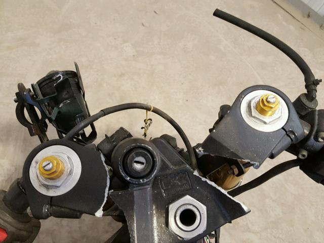 JKAEXEC13BDA67218 - 2011 KAWASAKI EX650 C 黑色 照片 8