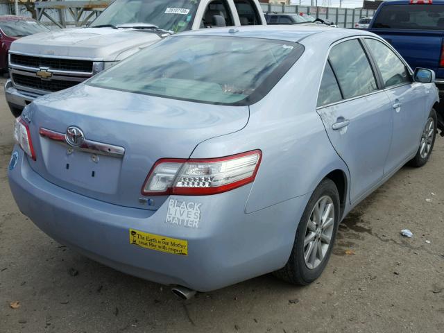 4T1BB3EK9BU130140 - 2011 TOYOTA CAMRY HYBR BLUE photo 4