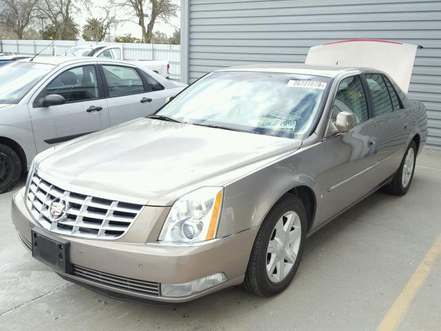 1G6KD57Y37U130382 - 2007 CADILLAC DTS GOLD photo 2