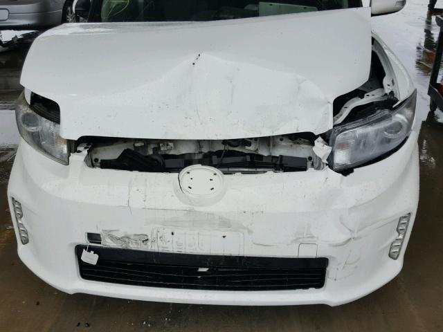 JTLZE4FE5EJ062180 - 2014 TOYOTA SCION XB WHITE photo 9