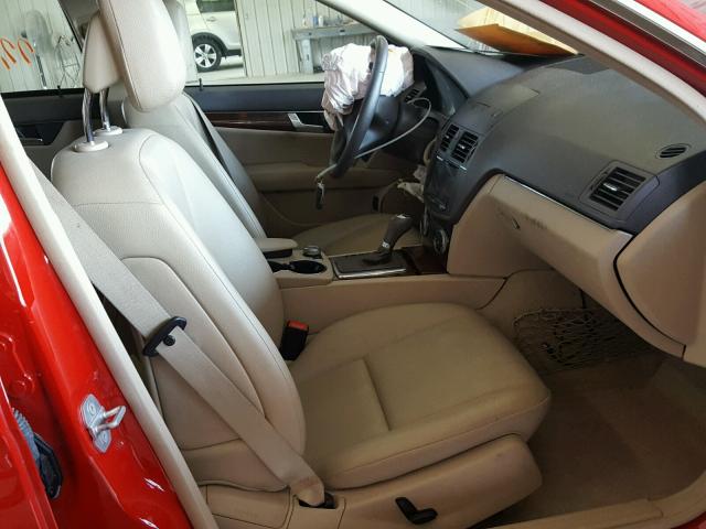 WDDGF8BB4AF470045 - 2010 MERCEDES-BENZ C 300 4MAT RED photo 5