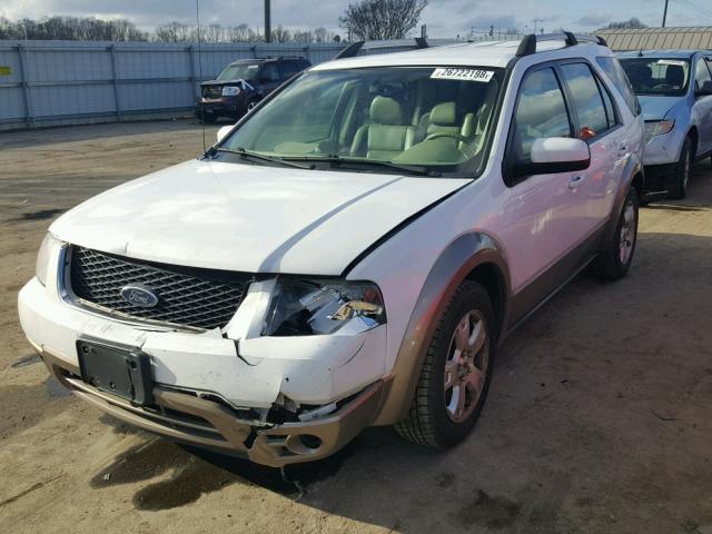 1FMDK05115GA14867 - 2005 FORD FREESTYLE WHITE photo 2