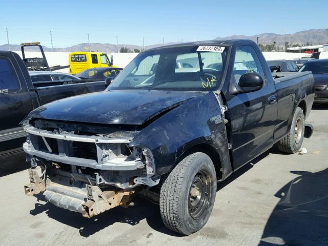 1FTYF1760WNC08120 - 1998 FORD F150 BLACK photo 2