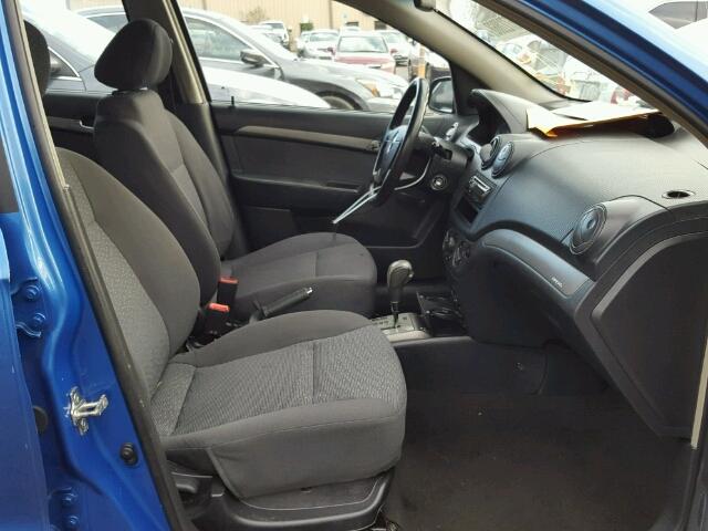 KL1TD56638B280675 - 2008 CHEVROLET AVEO BASE Niebieski zdjęcie 5