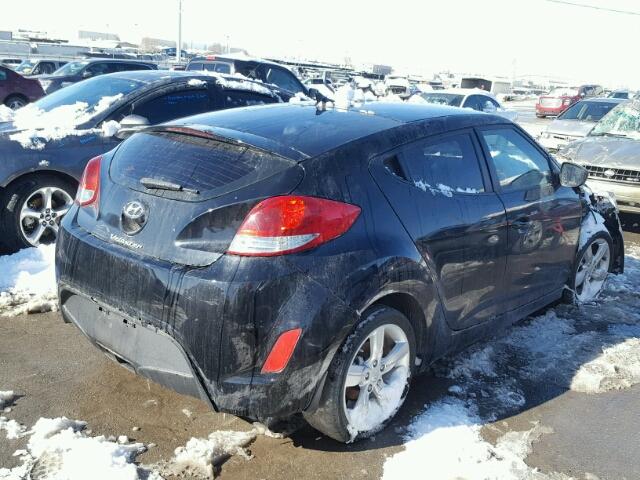 KMHTC6AD8DU133575 - 2013 HYUNDAI VELOSTER B BLACK photo 4