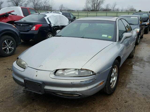 1G3GR62C0V4120153 - 1997 OLDSMOBILE AURORA SILVER photo 2