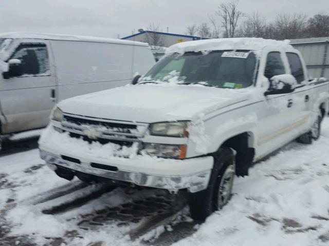 2GCEK13T361104071 - 2006 CHEVROLET SILVERADO WHITE photo 2