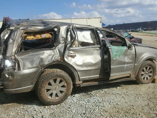 5LMFU28R83LJ37745 - 2003 LINCOLN NAVIGATOR Grau Foto 9