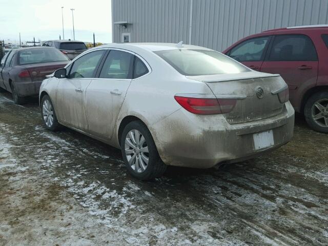 1G4PN5SKXD4131667 - 2013 BUICK VERANO WHITE photo 3