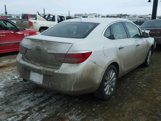 1G4PN5SKXD4131667 - 2013 BUICK VERANO WHITE photo 4