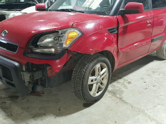 KNDJT2A29A7057460 - 2010 KIA SOUL + RED photo 9