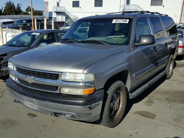 3GNFK16TX2G332660 - 2002 CHEVROLET SUBURBAN K BEIGE photo 2