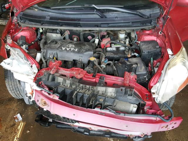 JTDBT923284027233 - 2008 TOYOTA YARIS RED photo 7