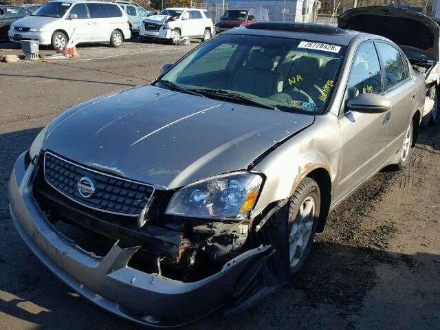 1N4AL11D85C141462 - 2005 NISSAN ALTIMA S GOLD photo 2