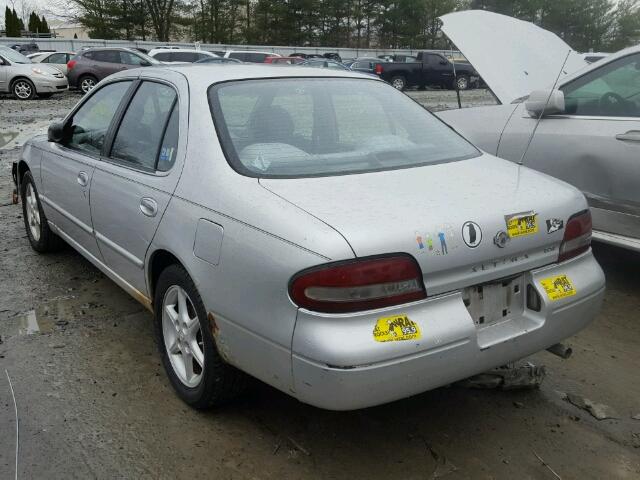 1N4BU31D8TC132240 - 1996 NISSAN ALTIMA XE SILVER photo 3