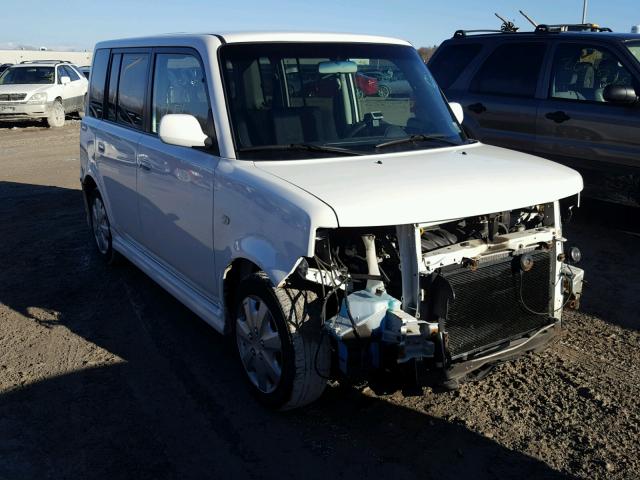 JTLKT324964050810 - 2006 SCION XB WHITE photo 1