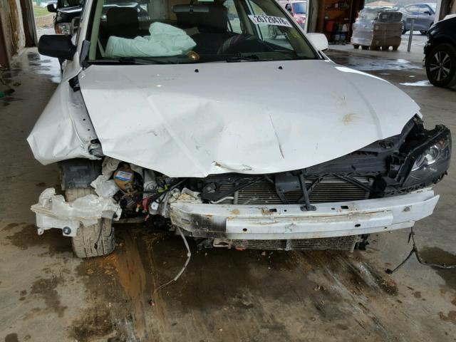 JM1BK32F681780579 - 2008 MAZDA 3 I WHITE photo 9