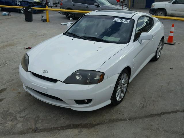 KMHHM65D66U194634 - 2006 HYUNDAI TIBURON GS WHITE photo 2