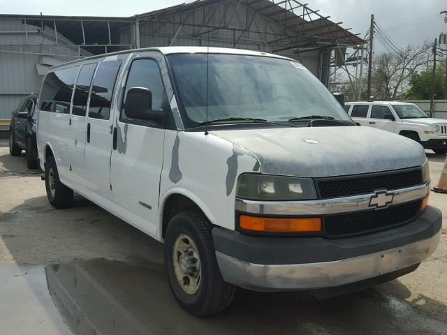 1GAHG39U431162310 - 2003 CHEVROLET EXPRESS G3 WHITE photo 1