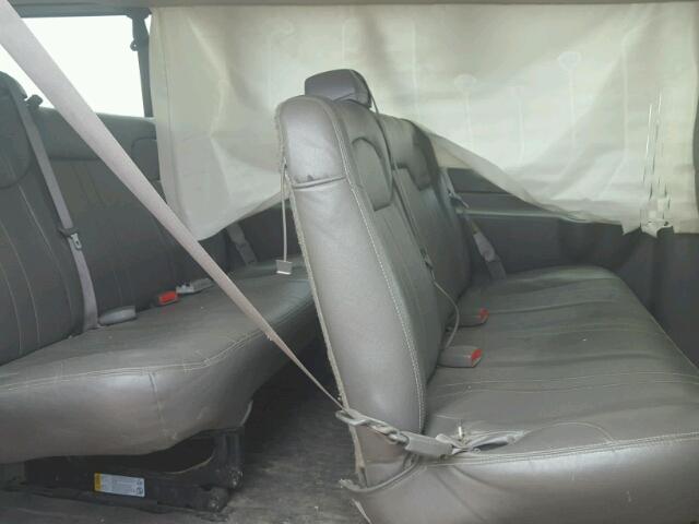 1GAHG39K091102693 - 2009 CHEVROLET EXPRESS G3 WHITE photo 6