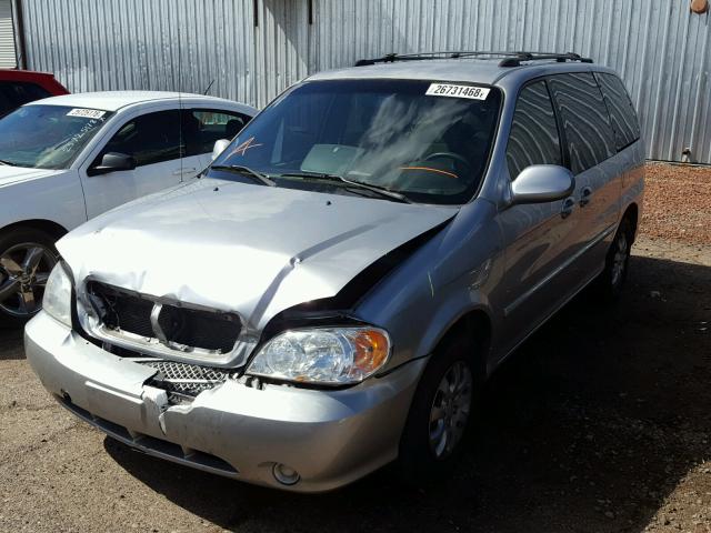 KNDUP132756746370 - 2005 KIA SEDONA EX SILVER photo 2