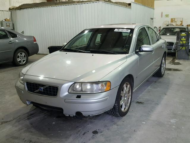 YV1RH592352430080 - 2005 VOLVO S60 2.5T SILVER photo 2