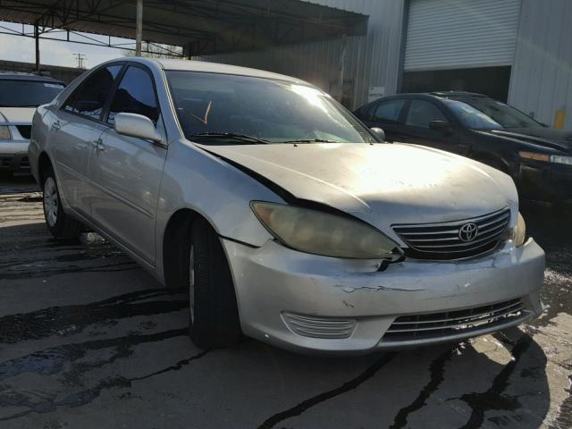 4T1BE32K25U554078 - 2005 TOYOTA CAMRY LE SILVER photo 1