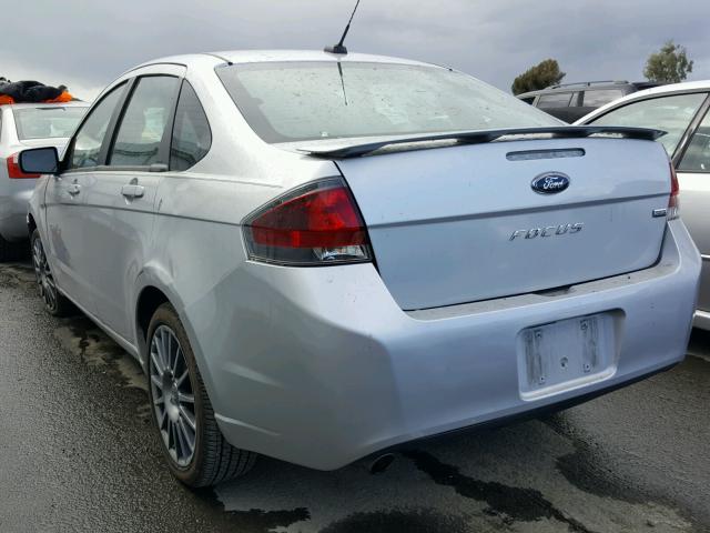 1FAHP3GN7BW127609 - 2011 FORD FOCUS SES SILVER photo 3