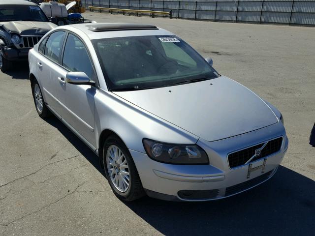 YV1MS682X62161774 - 2006 VOLVO S40 T5 SILVER photo 1