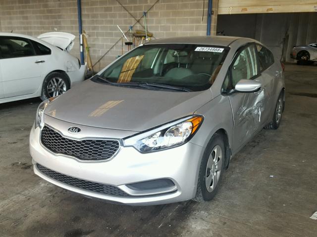 KNAFK4A65F5260787 - 2015 KIA FORTE LX SILVER photo 2