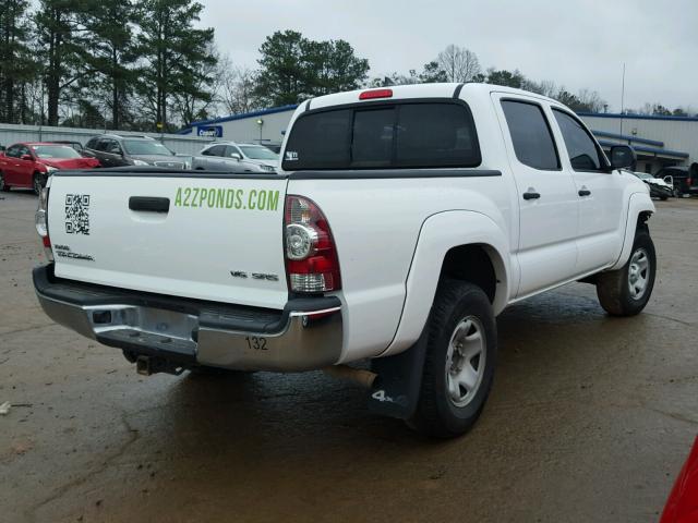 5TFLU4EN0EX097454 - 2014 TOYOTA TACOMA DOU WHITE photo 4