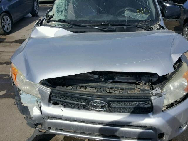 JTMBK33V576023146 - 2007 TOYOTA RAV4 SILVER photo 7